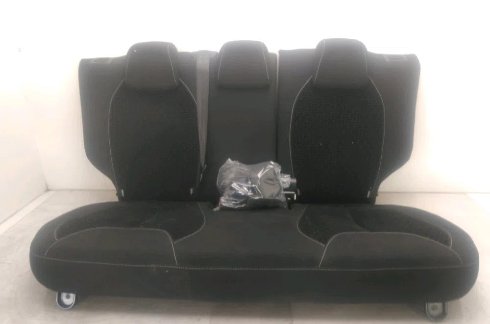 Kit banquette arrière complète Citroen C3 II (SC_) 1.4 hdi 70 (sc8hzc, sc8hr0, sc8hp4) (2009) 5 portes occasion
