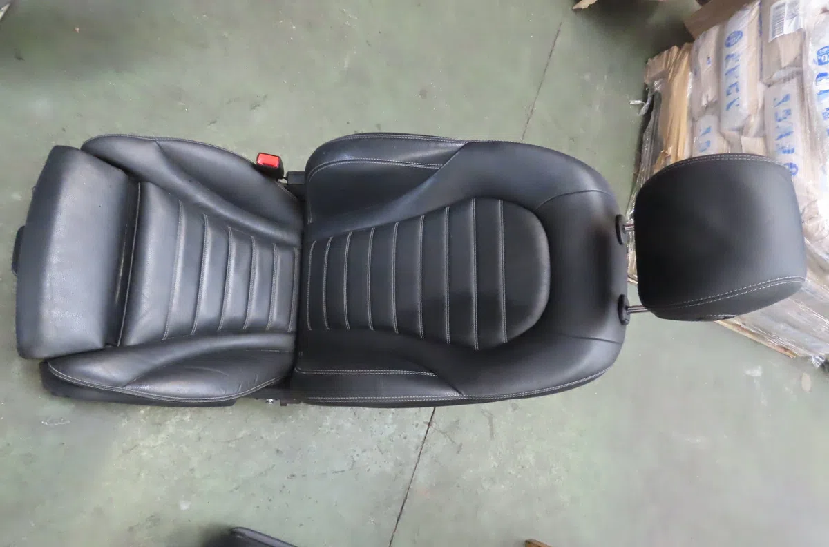 Kit banquette arrière complète Mercedes-benz CLASSE C (W205) C 200 d (205.007) (2015-2018) occasion