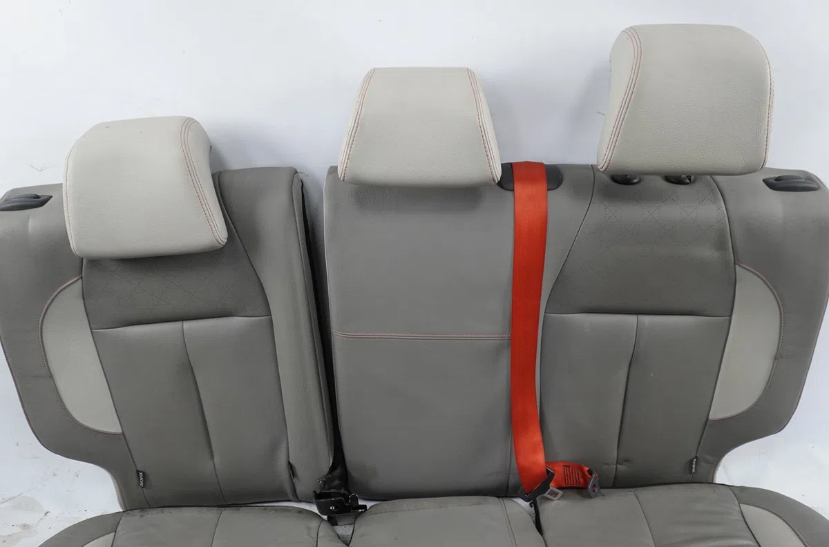 Kit banquette arrière complète Peugeot 208 I (CA_, CC_) 1.6 hdi (2012) 5 portes occasion