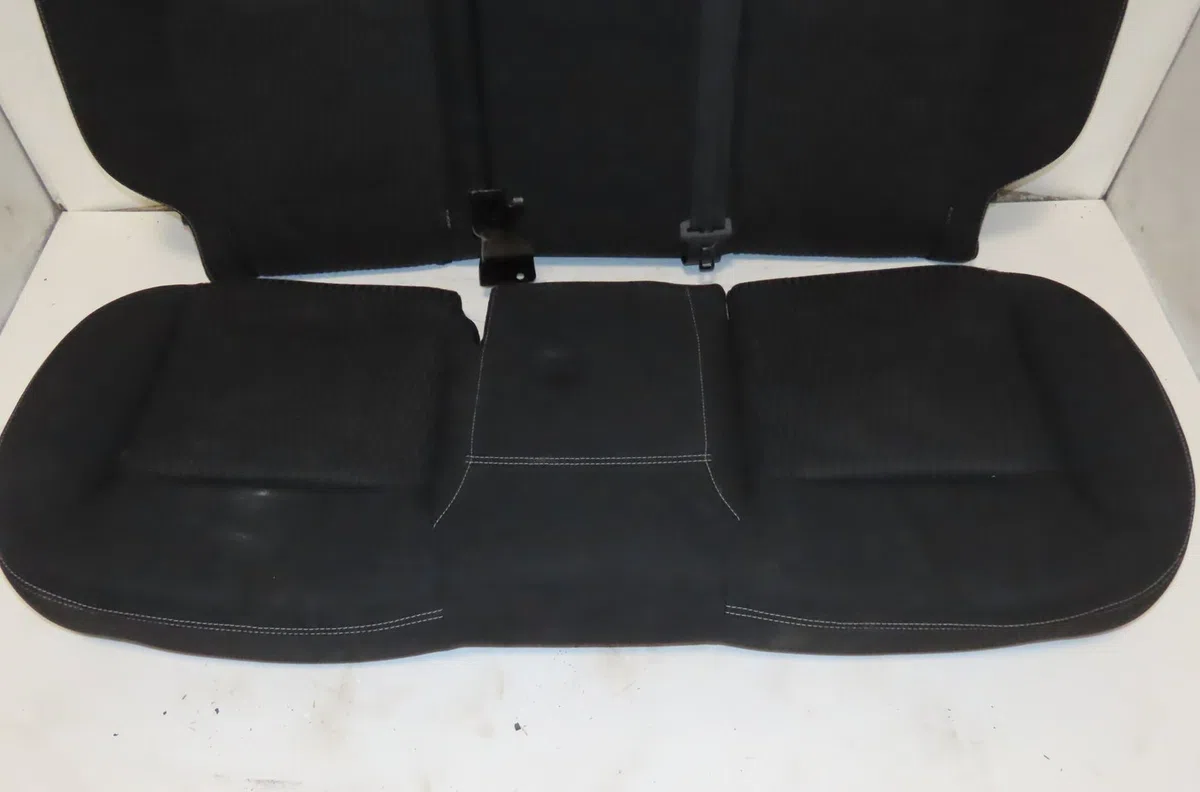 Kit banquette arrière complète Peugeot 208 I (CA_, CC_) 1.6 hdi - bluehdi 75 (2013) 5 portes occasion