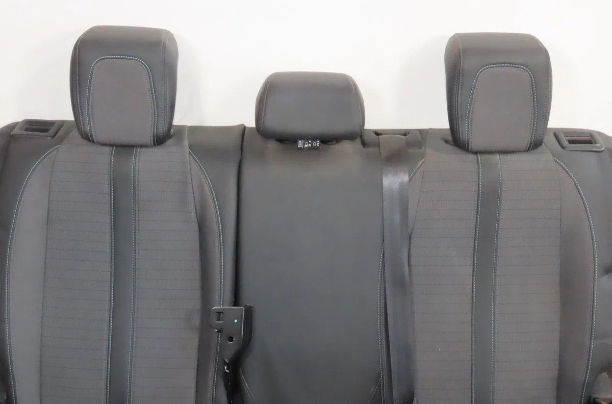 Kit banquette arrière complète Peugeot 208 II (UB_, UP_, UW_, UJ_) 1.5 bluehdi 100 (2019) occasion