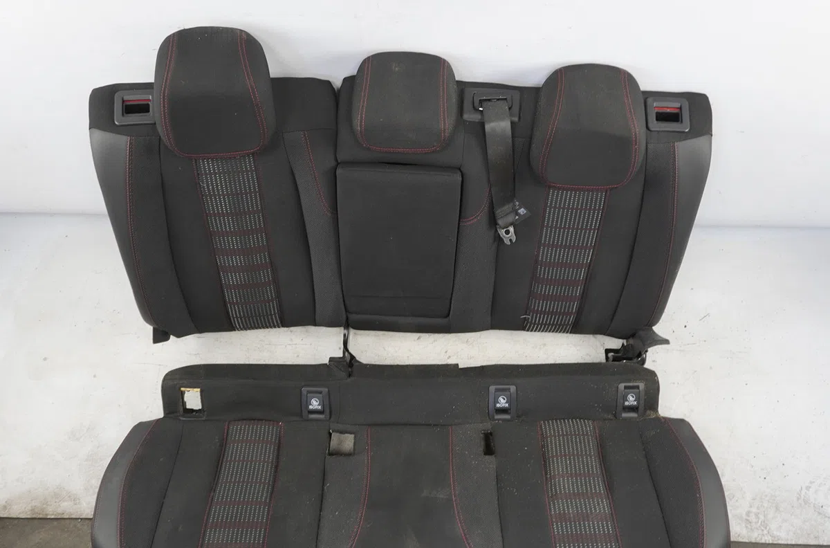 Kit banquette arrière complète Peugeot 308 II (LB_, LP_, LW_, LH_, L3_) 1.6 bluehdi 120 (2013-2021) occasion