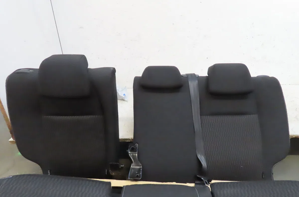 Kit banquette arrière complète Renault CLIO III (BR0-1, CR0-1) 1.5 dci (br17, cr17) (2005-2012) 5 portes occasion