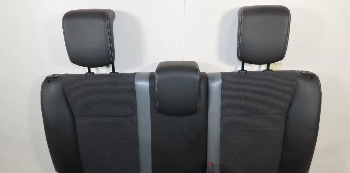 Kit banquette arrière complète Renault CLIO III (BR0-1, CR0-1) 1.6 16v gt (br10, cr10) (2009-2014) 5 portes occasion