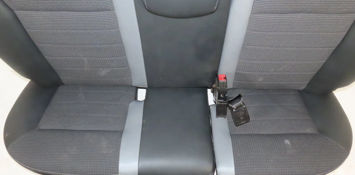 Kit banquette arrière complète Renault CLIO III (BR0-1, CR0-1) 1.6 16v gt (br10, cr10) (2009-2014) 5 portes occasion