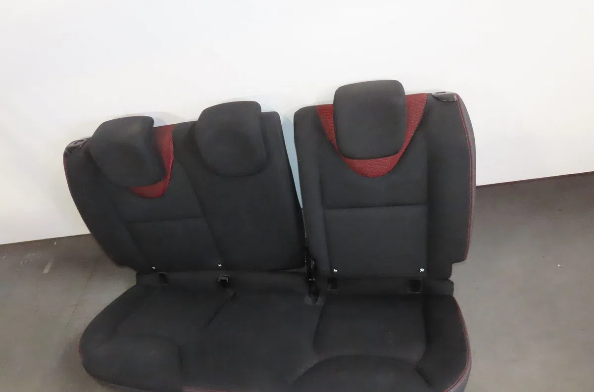 Kit banquette arrière complète Renault CLIO IV (BH_) 1.5 dci 75 (2012) 5 portes occasion