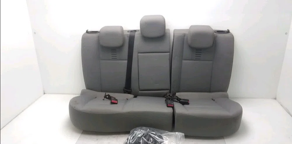 Kit banquette arrière complète Renault MEGANE III Grandtour (KZ0-1) 1.9 dci (kz0j, kz0n, kz1s) (2009) occasion