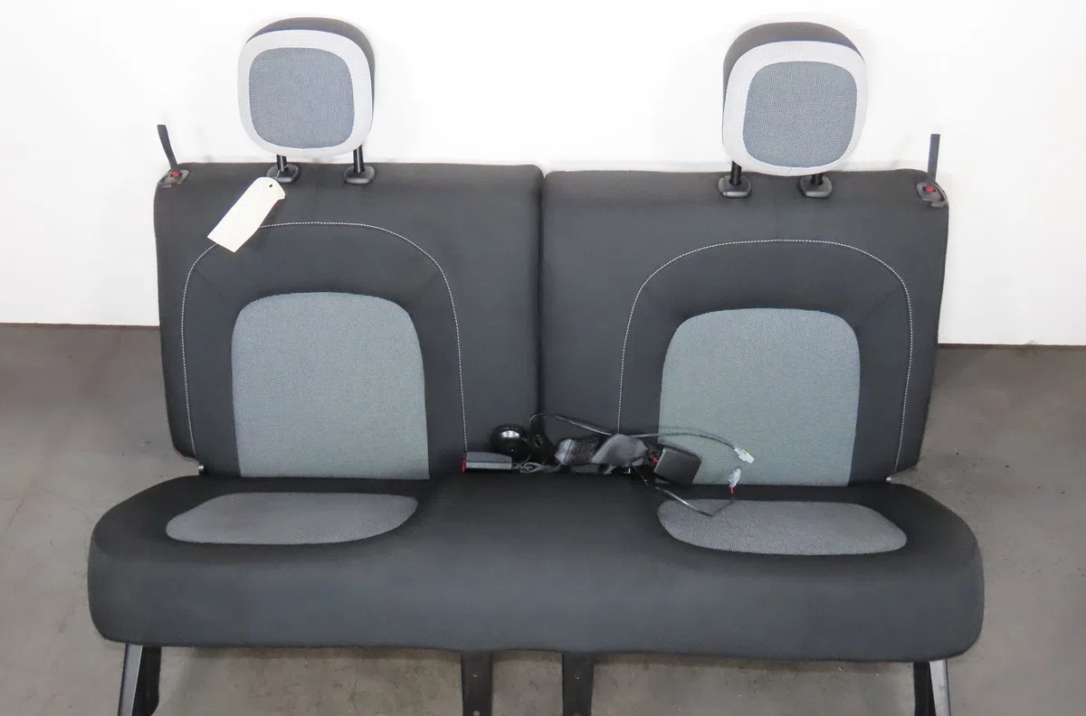 Kit banquette arrière complète Renault TWINGO III (BCM_, BCA_) 1.0 sce 65 (bcmj) (2019) occasion