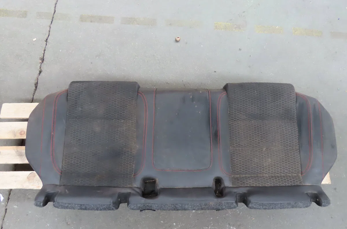 Kit banquette arrière complète Volkswagen GOLF VI (5K1) 2.0 gti (2009-2012) occasion