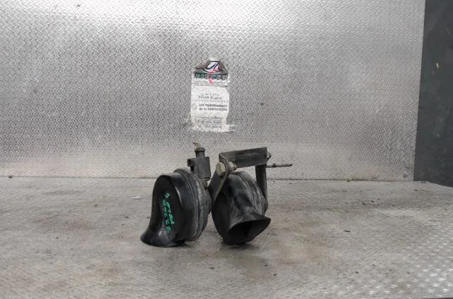 Klaxon - avertisseur Volkswagen POLO (9N_, 9A_) 1.4 tdi (2001-2005) 5 portes occasion