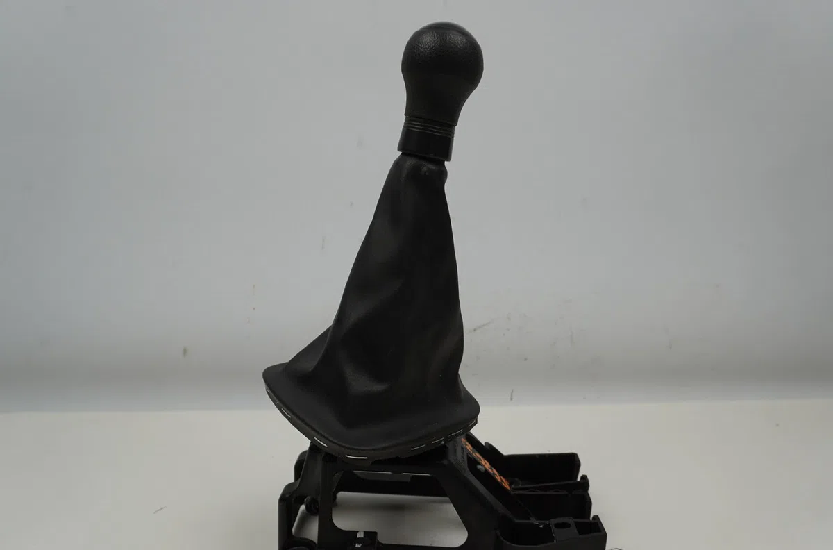 Levier de vitesses Peugeot 107 (PM_, PN_) 1.0 (2005-2014) 3 portes occasion