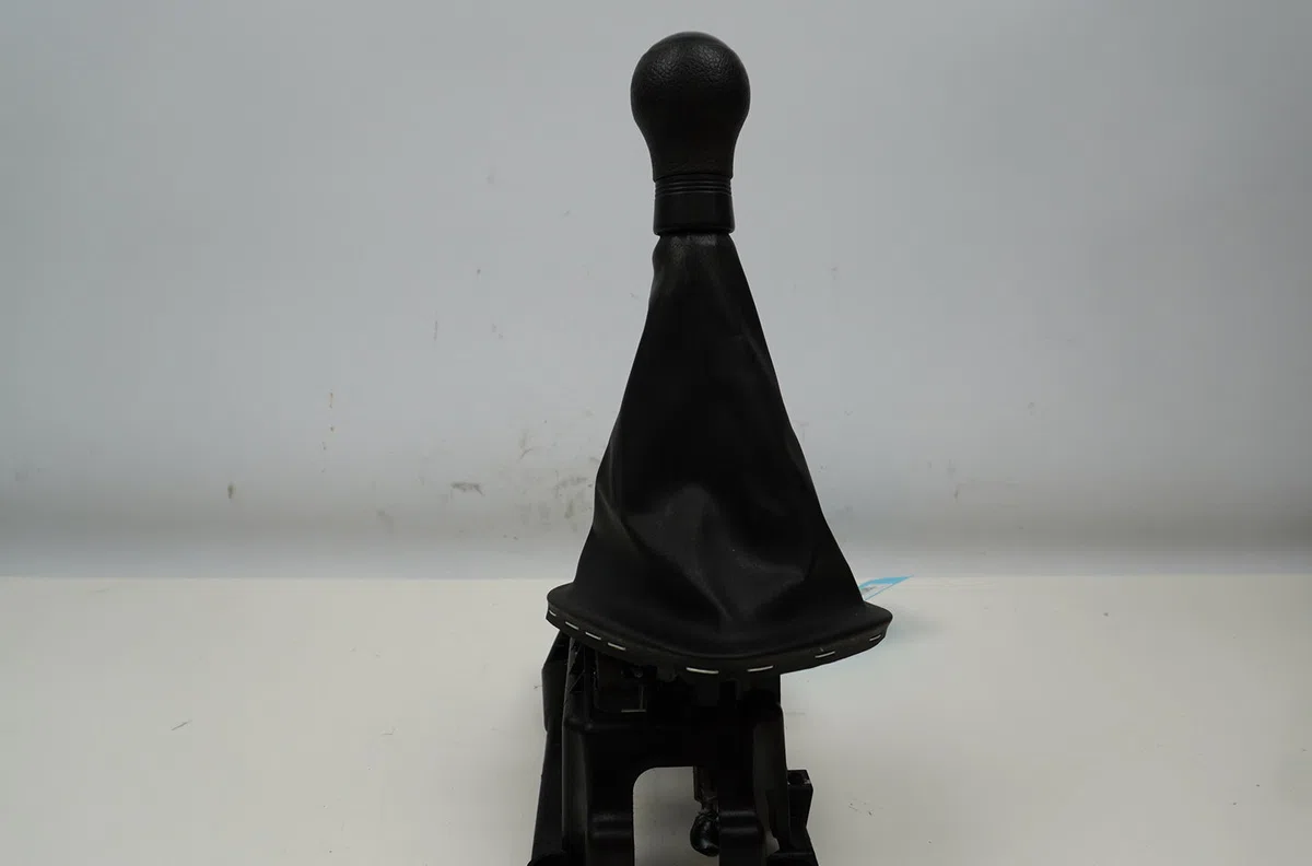 Levier de vitesses Peugeot 107 (PM_, PN_) 1.0 (2005-2014) 3 portes occasion
