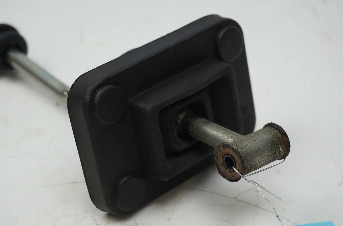 Levier de vitesses Peugeot 206 (2L_, 2M_) 1.4 hdi eco 70 (2009-2013) 5 portes occasion