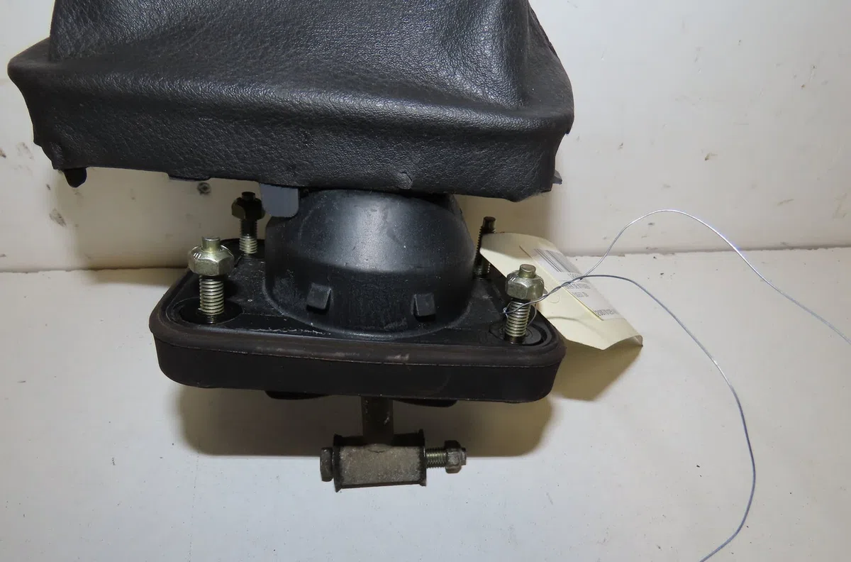 Levier de vitesses Peugeot 206 (2L_, 2M_) 1.4 i (2lkfwa, 2mkfwa) (2009-2013) 3 portes occasion