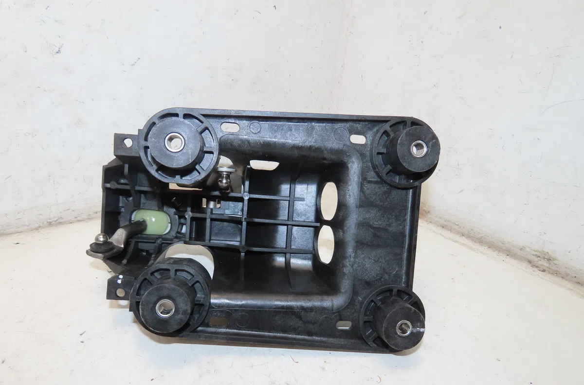 Levier de vitesses Peugeot 207-207 (WA_, WC_) 1.4 hdi (2006-2015) 5 portes occasion