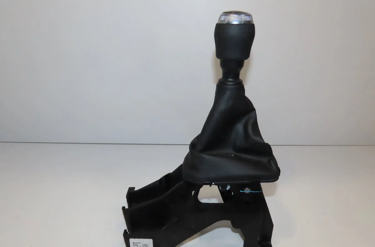 Levier de vitesses Renault CLIO V (B7_) 1.0 sce 65 (b7mg) (2021) occasion