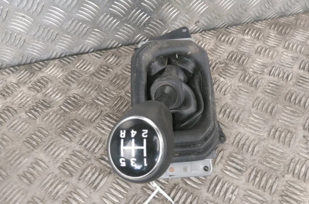 Levier de vitesses Suzuki JIMNY Véhicule tout terrain fermé (A6G) 1.5 allgrip (2018) occasion