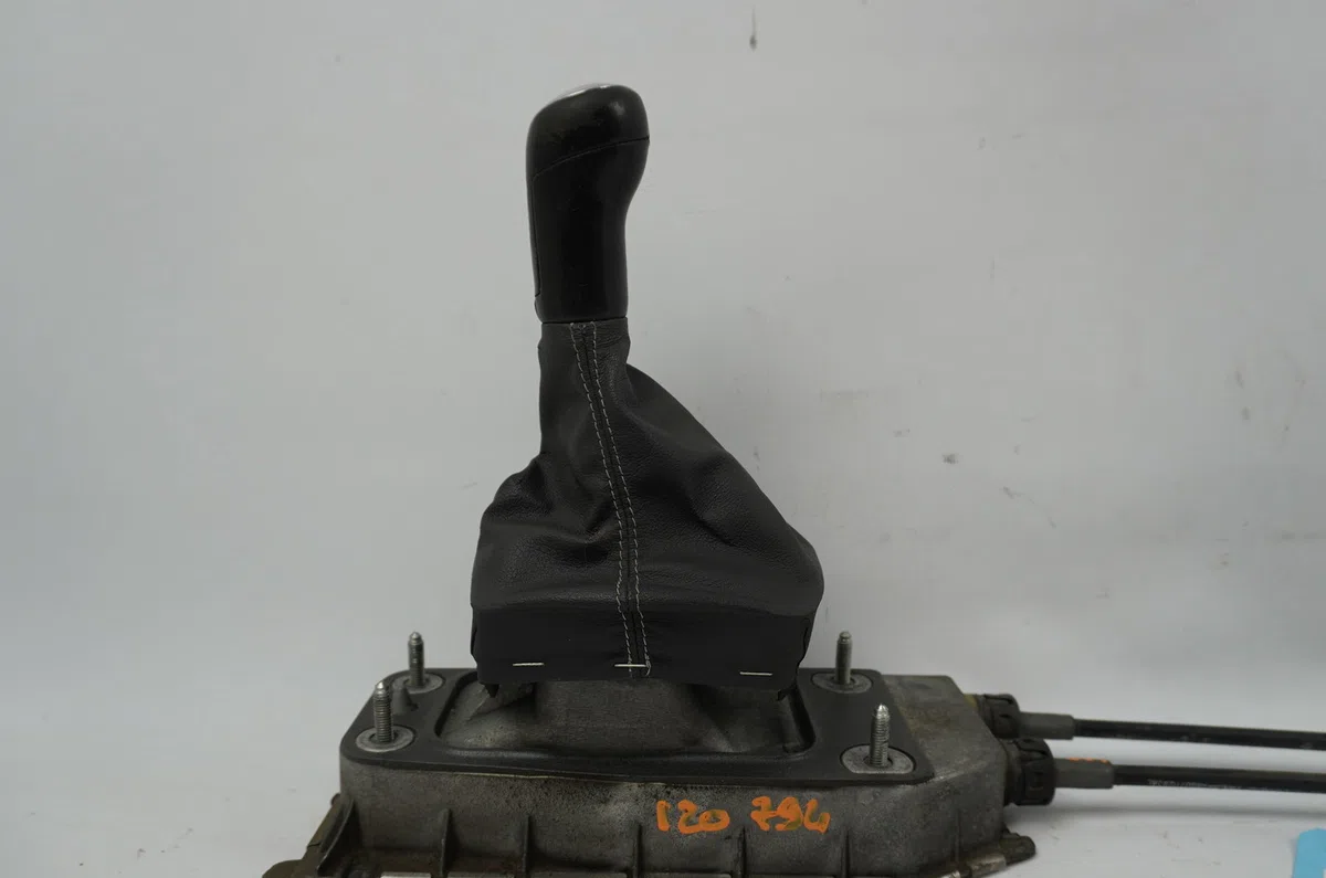 Levier de vitesses Volkswagen POLO (9N_, 9A_) 1.2 12v (2001-2007) occasion