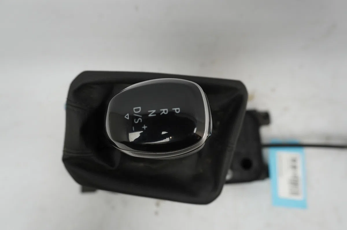 Levier de vitesses Volkswagen POLO VI (AW1, BZ1, AE1) 1.0 tsi (2017) occasion