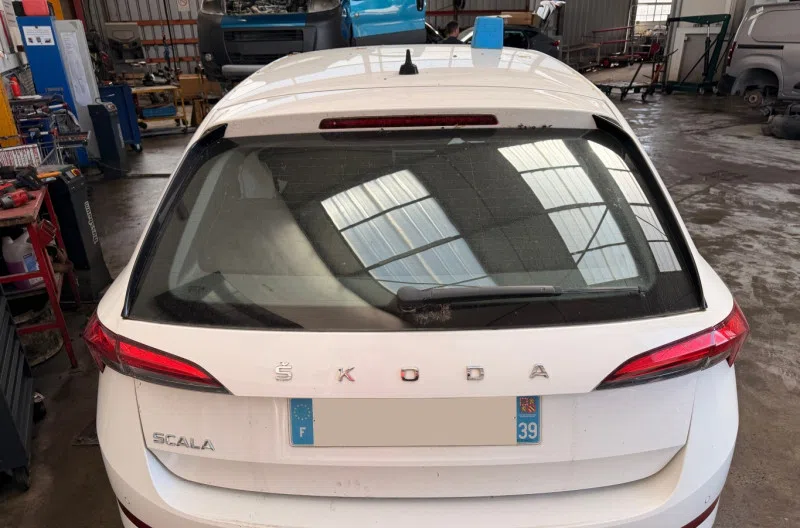 Malle/Hayon arriere pour SKODA SCALA PHASE 1