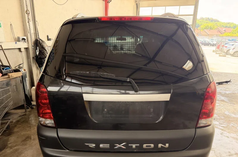 Malle/Hayon arriere pour SSANGYONG REXTON 1 PHASE 1