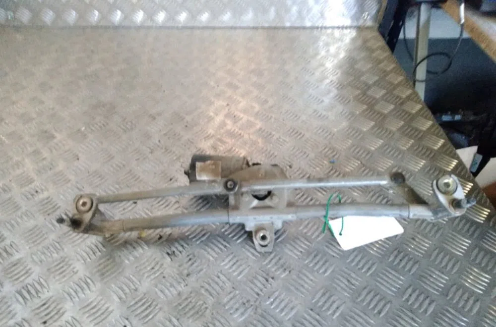Mecanisme essuie-glace avant Audi A3 (8L1) 1.6 (1996-2003) occasion