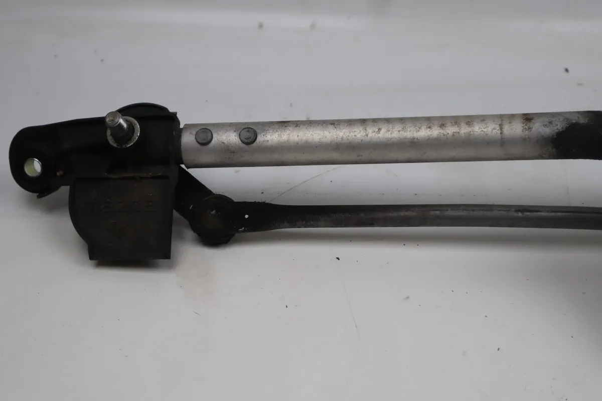 Mecanisme essuie-glace avant Mazda MX-5 III (NC) 1.8 (nc18) (2005-2014) occasion