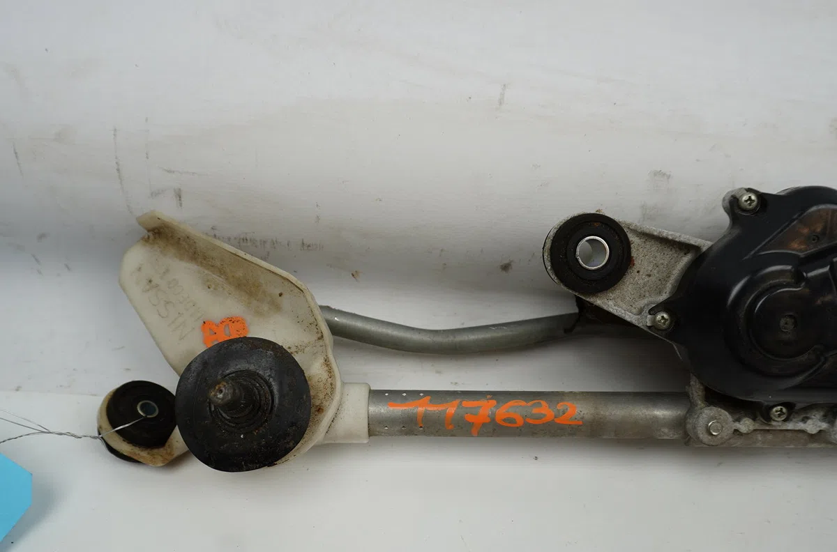 Mecanisme essuie-glace avant Nissan MICRA III (K12) 1.2 16v (2003-2010) occasion