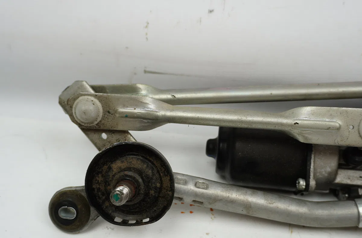 Mecanisme essuie-glace avant Nissan MICRA IV (K13K) 1.2 (2010-2015) occasion