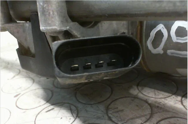 Mecanisme essuie-glace avant Opel CORSA D (S07) 1.2 (l08, l68) (2006-2014) 5 portes occasion