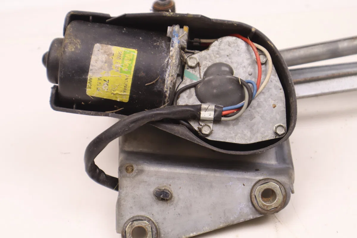 Mecanisme essuie-glace avant Peugeot 306 3-5 portes (7A, 7C, N3, N5) 1.9 d (1994-2001) occasion