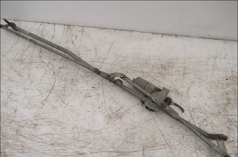Mecanisme essuie-glace avant Peugeot 308 I (4A_, 4C_) 1.6 hdi (2007-2014) 5 portes occasion