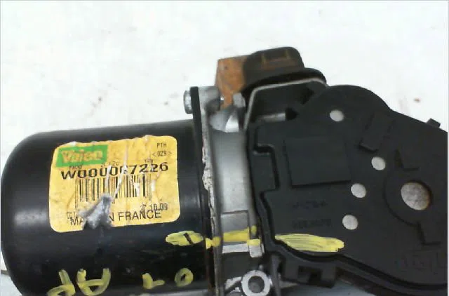 Mecanisme essuie-glace avant RENAULT MEGANE III MEGANE III Phase 1 BREAK 2009-06-01--2012-01-31 1.5 DCI 90ch occasion