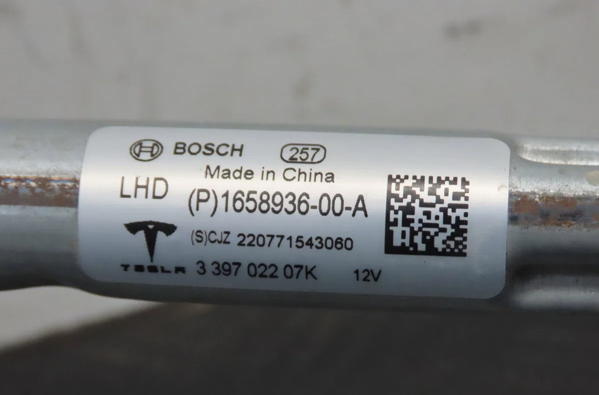 Mecanisme essuie-glace avant Tesla MODEL Y (5YJY) Ev traction intégrale (2021) 5 portes occasion