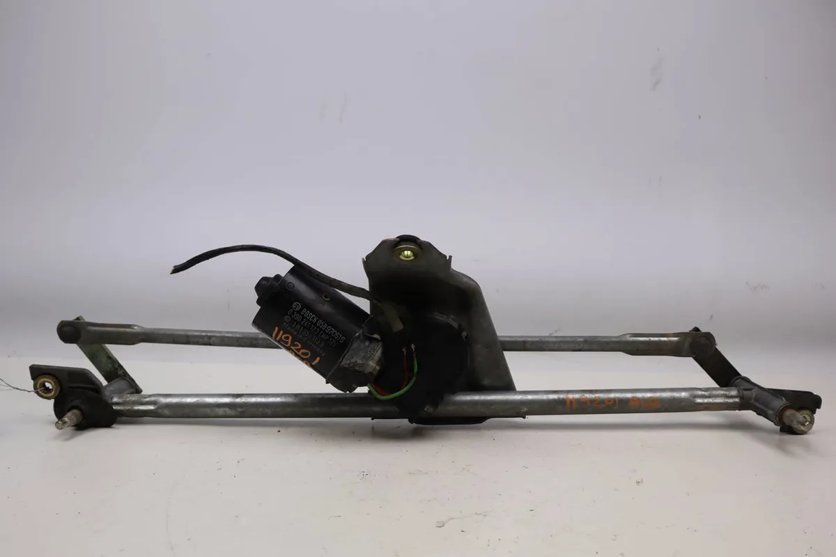 Mecanisme essuie-glace avant Volkswagen GOLF III (1H1) 1.8 (1991-1997) 5 portes occasion