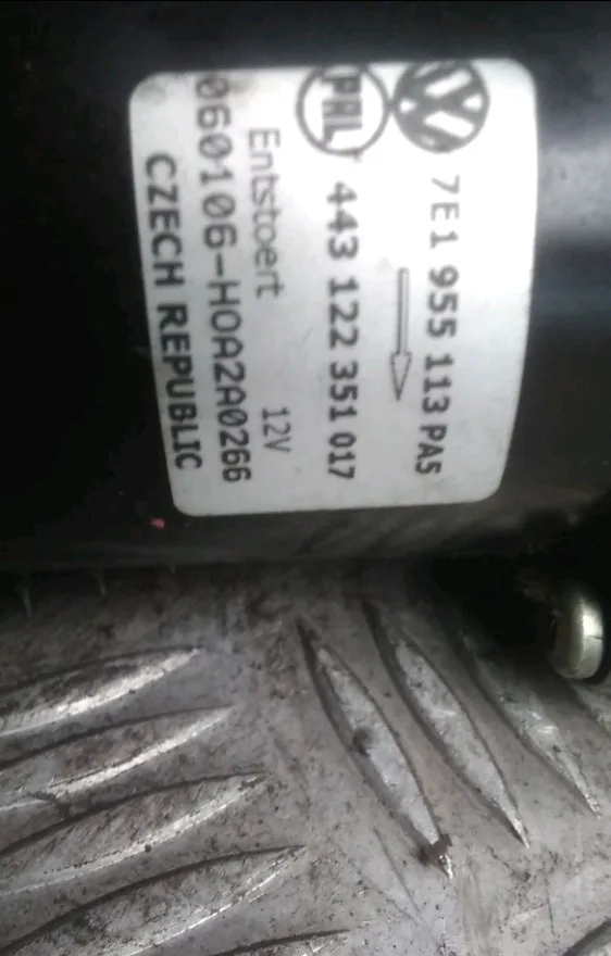 Mecanisme essuie-glace avant Volkswagen MULTIVAN V (7HM, 7HN, 7HF, 7EF, 7EM, 7EN) 2.5 tdi (2003-2009) occasion