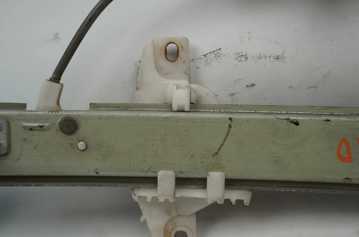 Mecanisme leve-glace arrière droit Hyundai PONY I (X-3) 1.3 i 12v (1994-2000) occasion
