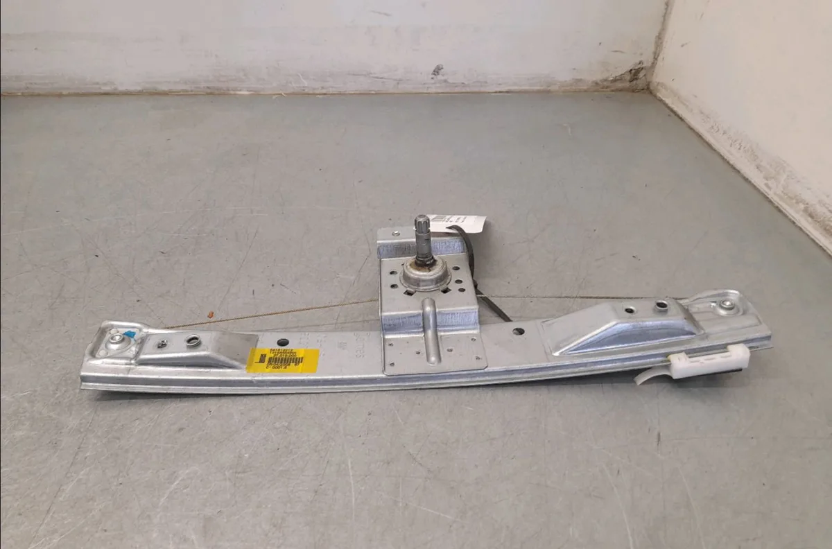 Mecanisme leve-glace arrière droit Opel CORSA D (S07) 1.4 (l08, l68) (2006-2014) occasion