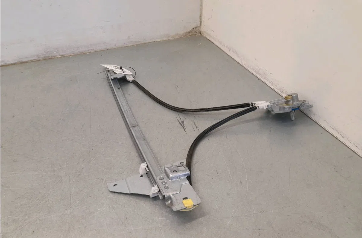 Mecanisme leve-glace arrière droit Peugeot 307 SW (3H) 1.6 16v (2002-2008) occasion
