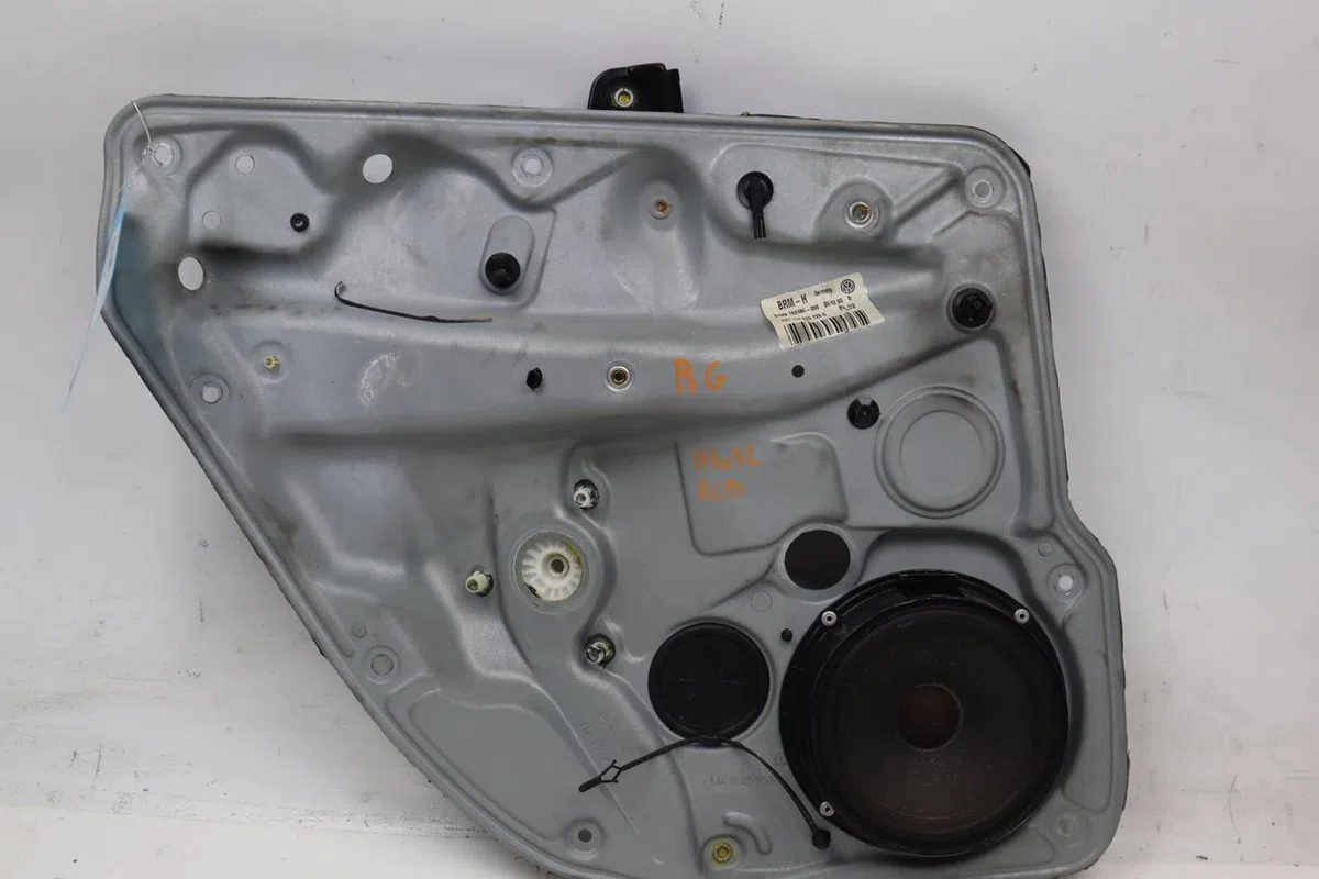 Mecanisme leve-glace arrière gauche Volkswagen GOLF IV (1J1) 1.6 (1997-2004) occasion