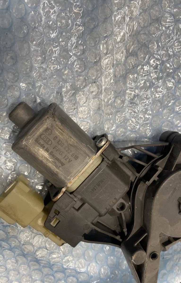 Mécanisme lève-glace avant droit Ford FIESTA VI (CB1, CCN) 1.25 (2008-2017) 5 portes occasion