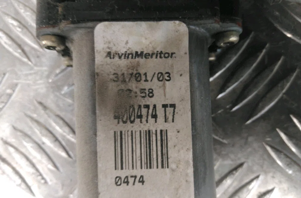 Mécanisme lève-glace avant droit Ford TRANSIT Camionnette (FA_ _) 2.0 di (fae_, faf_, fag_) (2000-2006) occasion