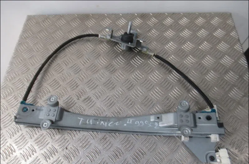 Mécanisme lève-glace avant droit Renault TWINGO II (CN0_) 1.2 (cn0d) (2007-2014) 3 portes occasion