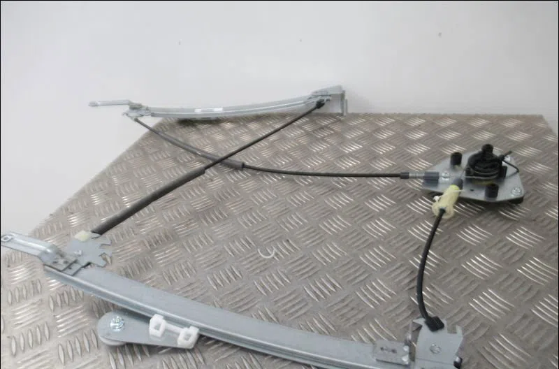 Mécanisme lève-glace avant gauche Alfa romeo MITO (955_) 1.6 jtdm (955axc1b) (2008-2015) occasion