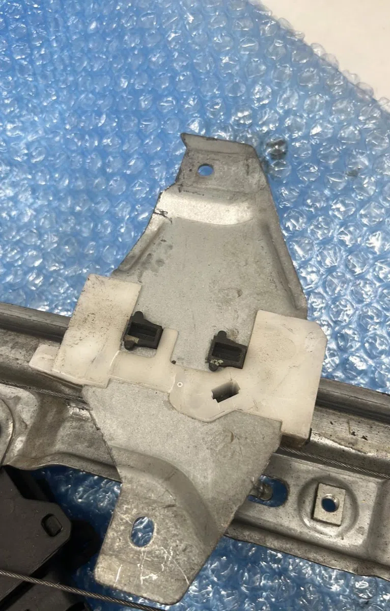 Mécanisme lève-glace avant gauche Peugeot 308 I (4A_, 4C_) 1.6 16v (2007-2014) 5 portes occasion