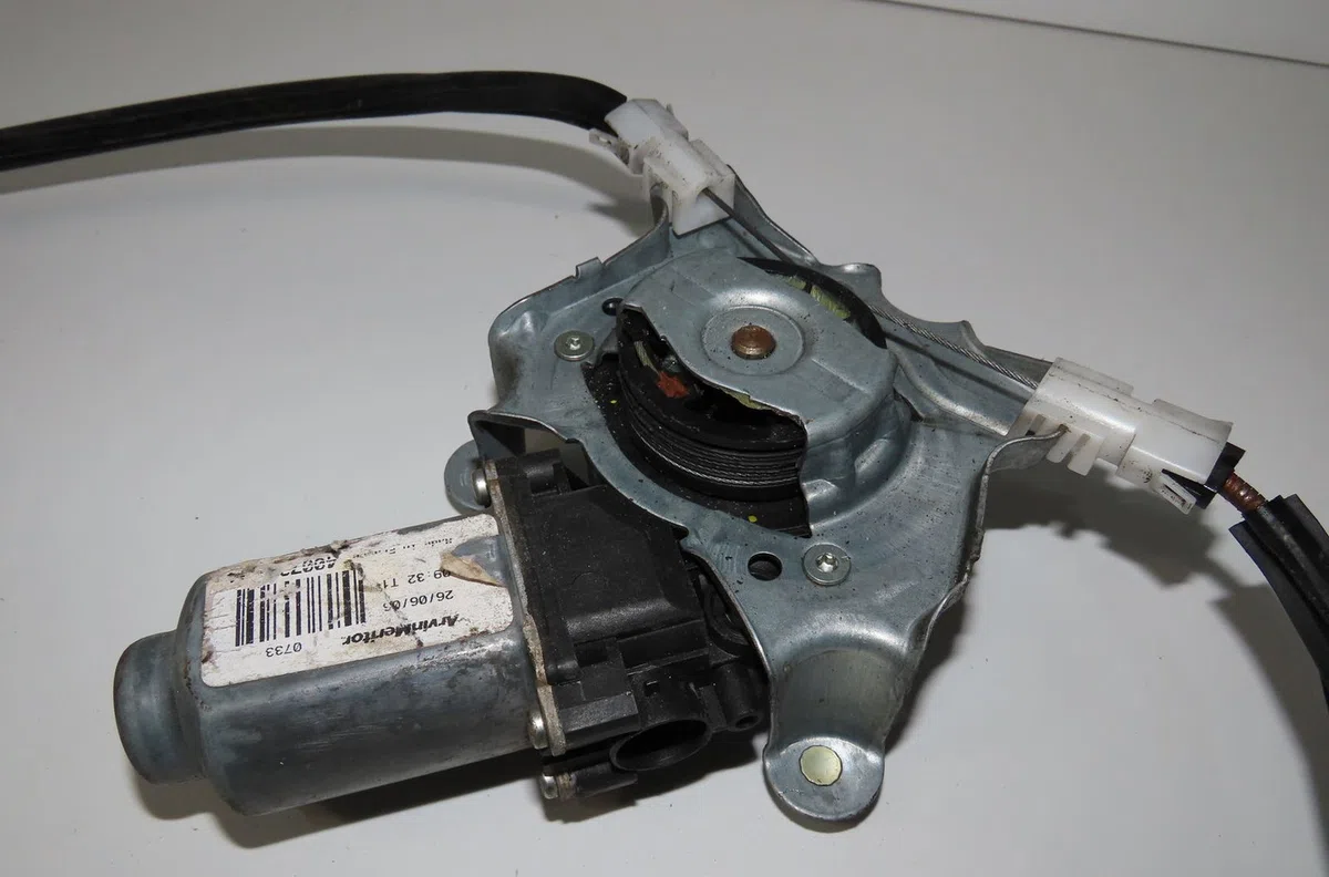 Mécanisme lève-glace avant gauche Renault CLIO II (BB_, CB_) 1.5 dci (b-c2j) (2004-2012) occasion