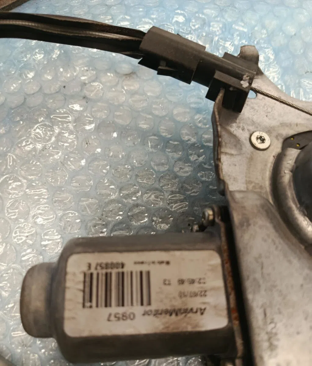 Mécanisme lève-glace avant gauche Renault CLIO III (BR0-1, CR0-1) 1.2 16v (br0p, cr0p) (2007-2014) occasion