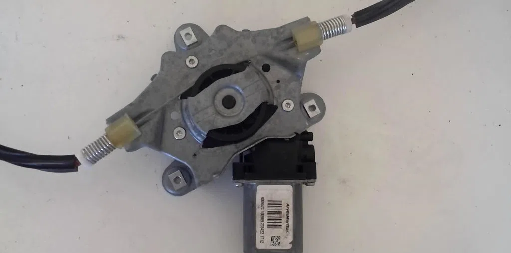 Mécanisme lève-glace avant gauche Renault TWINGO II (CN0_) 1.2 16v (cn0k, cn0v) (2007) 3 portes occasion