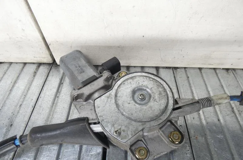 Mecanisme moteur lève-glace avant droit ALFA ROMEO 147 PHASE 1 occasion