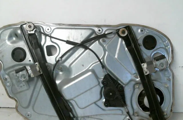 Mecanisme  moteur lève-glace avant droit Alfa romeo 159 (939_) 2.4 jtdm (939axd12, 939axd1b) (2005-2011) occasion